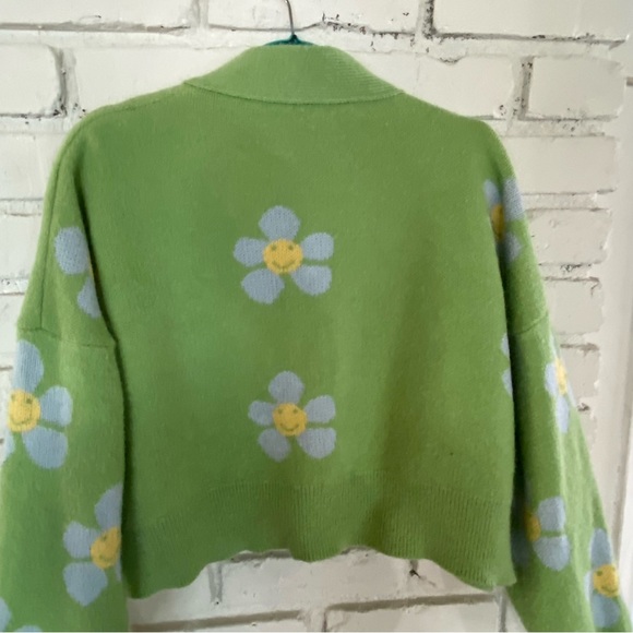 Retro Happy Flower cardigan by MilaBrown - Picture 3 of 9